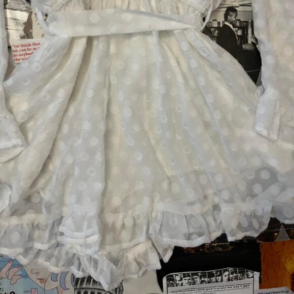 Adorable long sleeve mini romper - Picture 5 of 9